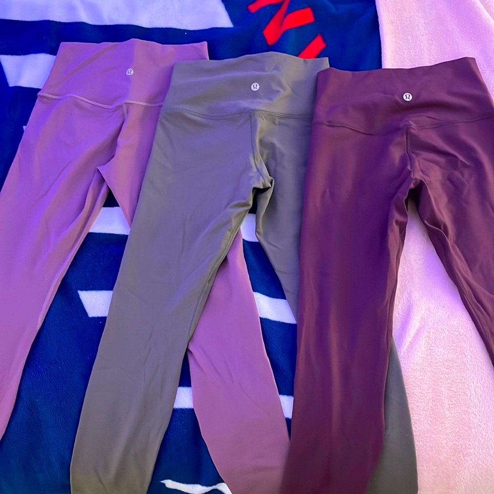 3 lululemon capri athletic material leggings